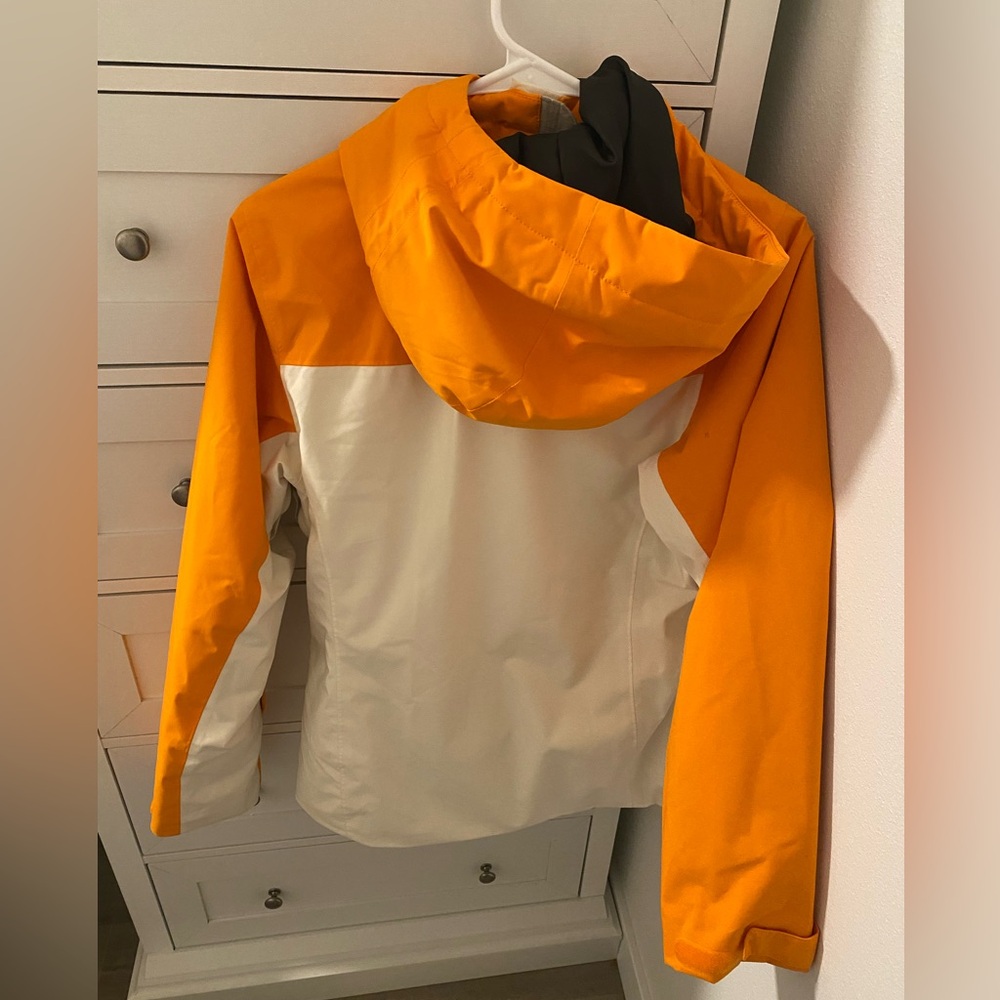 Helly Hansen Ski Jacket - image 2